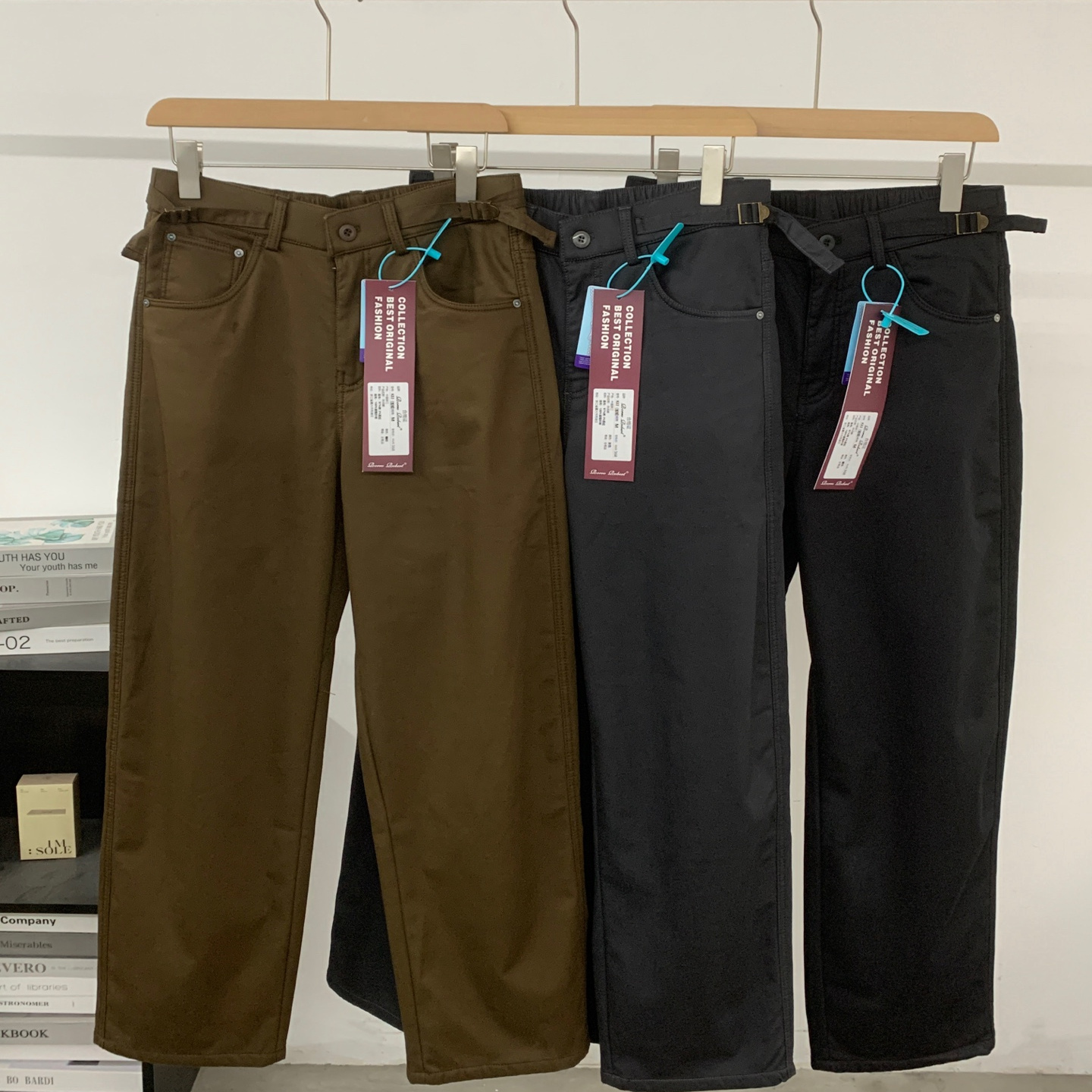 无注册商标男士半松紧腰直筒裤