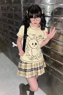 印花T恤二次元 断片小说 合身短袖 卡通欧摇滚修身 黄色上衣女 原创