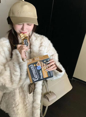 环保小湖羊仿皮草皮毛一体外套时髦年底战袍秋冬新坎肩厚懒慵上衣