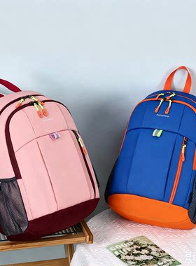 儿童背包男孩外出旅游户外轻便休闲旅行双肩包小学生书包女登山包