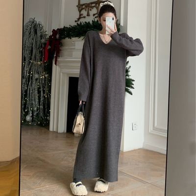 宽松慵懒风显瘦毛衣裙女秋冬胖mm韩版V领大码显瘦打底针织连衣裙