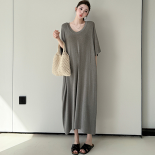 宽松型显瘦纯色休闲过膝长裙 大码 简约V领纯色T恤连衣裙女夏季 新款