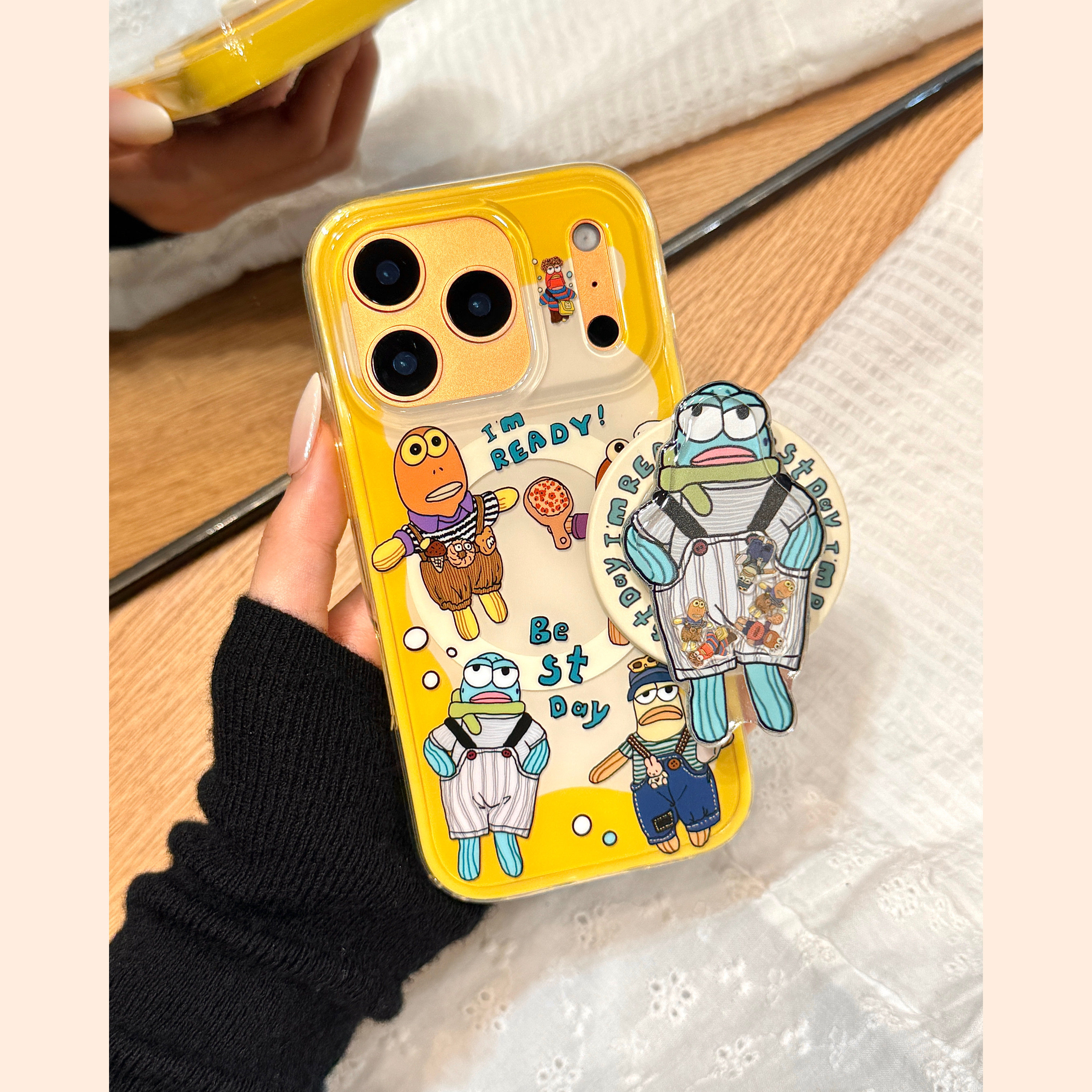 趣味搞怪背带裤比奇堡小丑鱼磁吸支架适用于iphone17prom