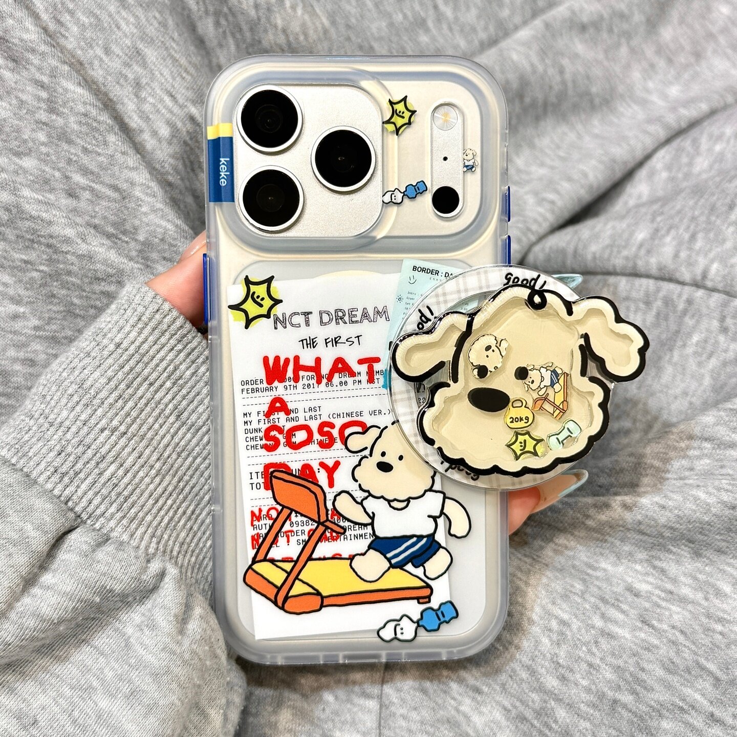 可爱英文标签跑步机狗狗磁吸支架适用于iphone17promax