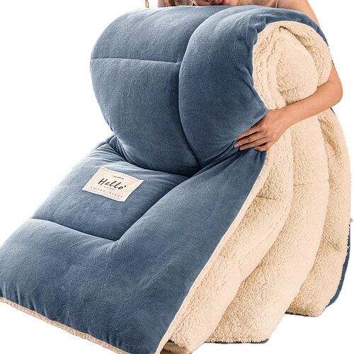 Lamb wool quilt, winter blanket, thick core for warmth, wint