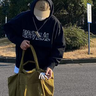 Reveal PASTING EMBROIDERY HOODIE 袋鼠兜水洗破坏贴布刺绣帽衫