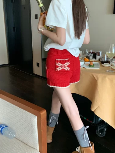 cici酱原创自制周美美新年圣诞红色针织短裤甜美可爱百搭显瘦ins