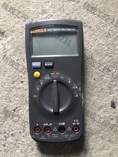 议价产品:福禄克万用表，二手物品，型号15B，实物拍摄，成色如图