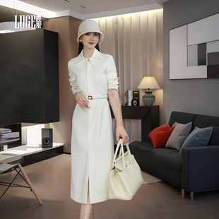 鹿歌2025早秋新款高级感上流社会正式场合气质显瘦白色连衣裙女装