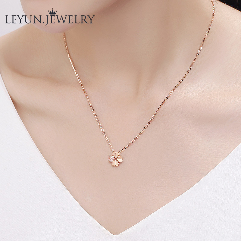 18k玫瑰金钻石四叶草项链女彩金锁骨链吊坠白金首饰简约生日礼物