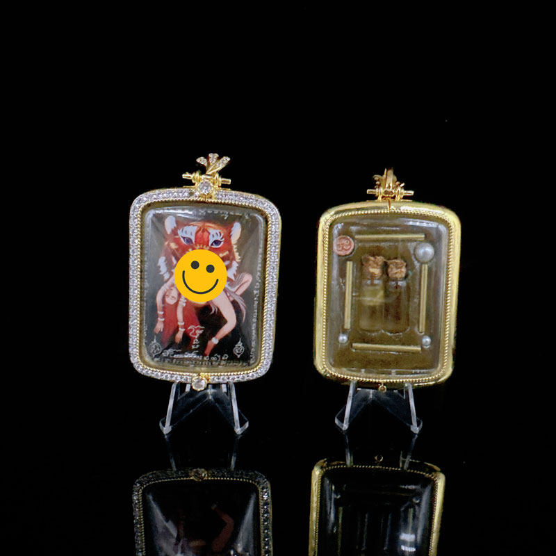 泰国佛牌  虎女姐姐 钻壳 jm507