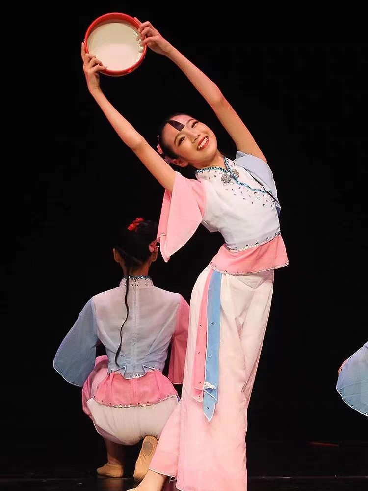 第九届小荷风采月愿舞蹈演出服手鼓道具头饰古典秧歌表演服装