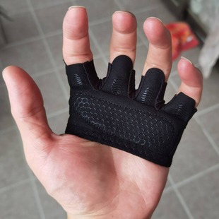 2025夏季 健身手套男撸铁单杠护手女瑜伽训练防起手茧运动护掌 新款