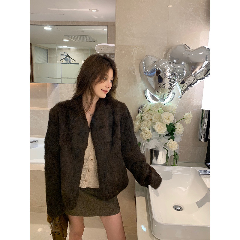 「韩女兔兔」冬季新款整皮兔毛皮草复古V领毛毛外套女大衣小个子