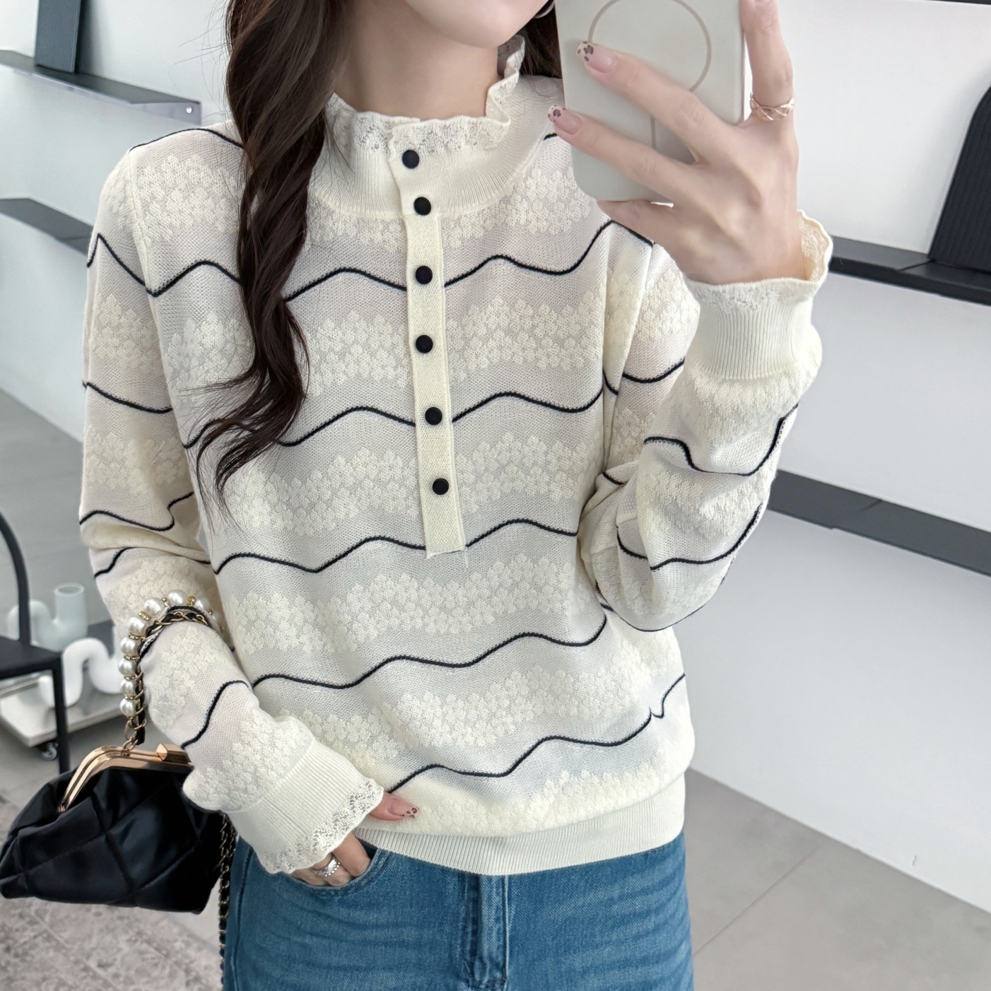 设计感半高领长袖条纹蕾丝针织衫