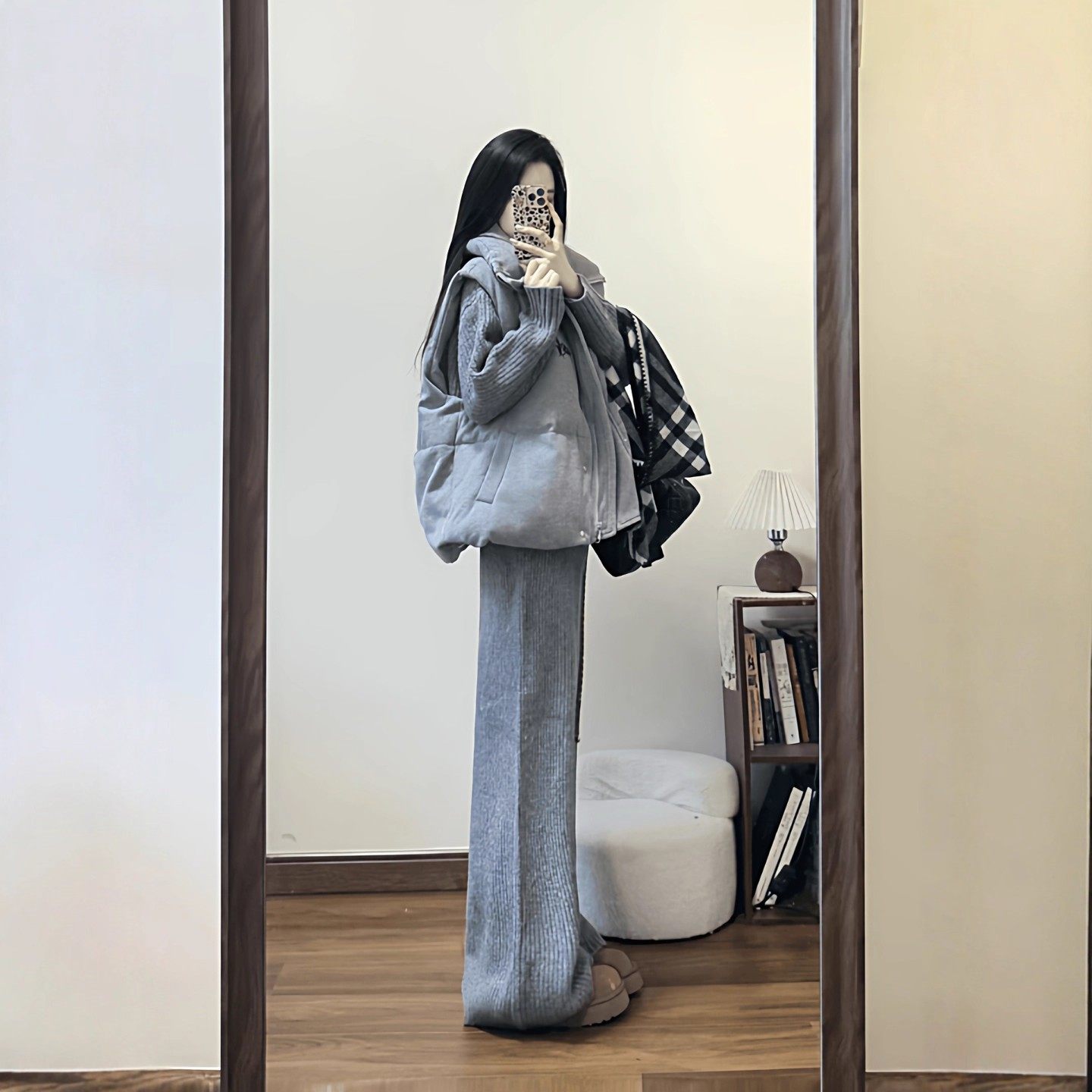 超好看韩式灰色羽绒棉马甲女士冬季新款加厚棉服马夹叠穿针织套装