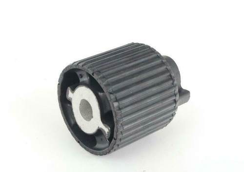 适用宝马F18 F02 520 523 530730740750760后桥胶套 后元宝梁衬套