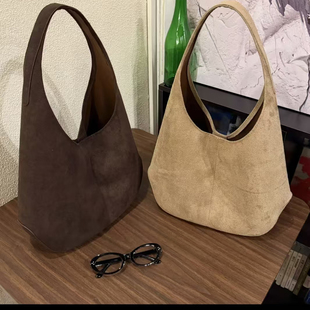 韩系高级感麂皮托特包女新款大容量腋下包复古百搭通勤单肩包