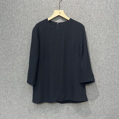万物二奢 95新 GIADA/迦达 藏青色圆领上衣44码