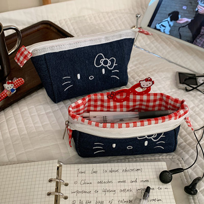 可爱猫咪高颜值笔袋女生初高中学生铅笔袋简约大容量文具铅笔盒