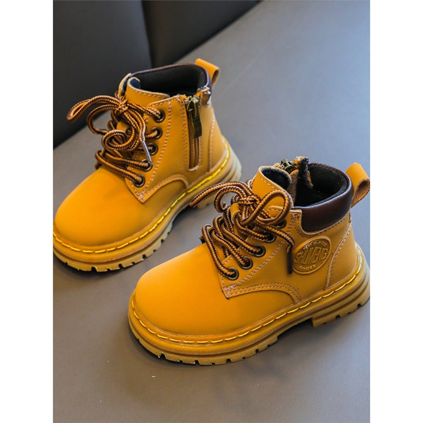 欧洲站儿童马丁靴男童短靴秋冬季加绒女宝宝小黄靴防滑软底女童英