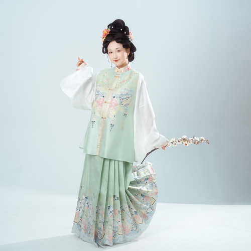 卿如故汉服明制仿妆花套装