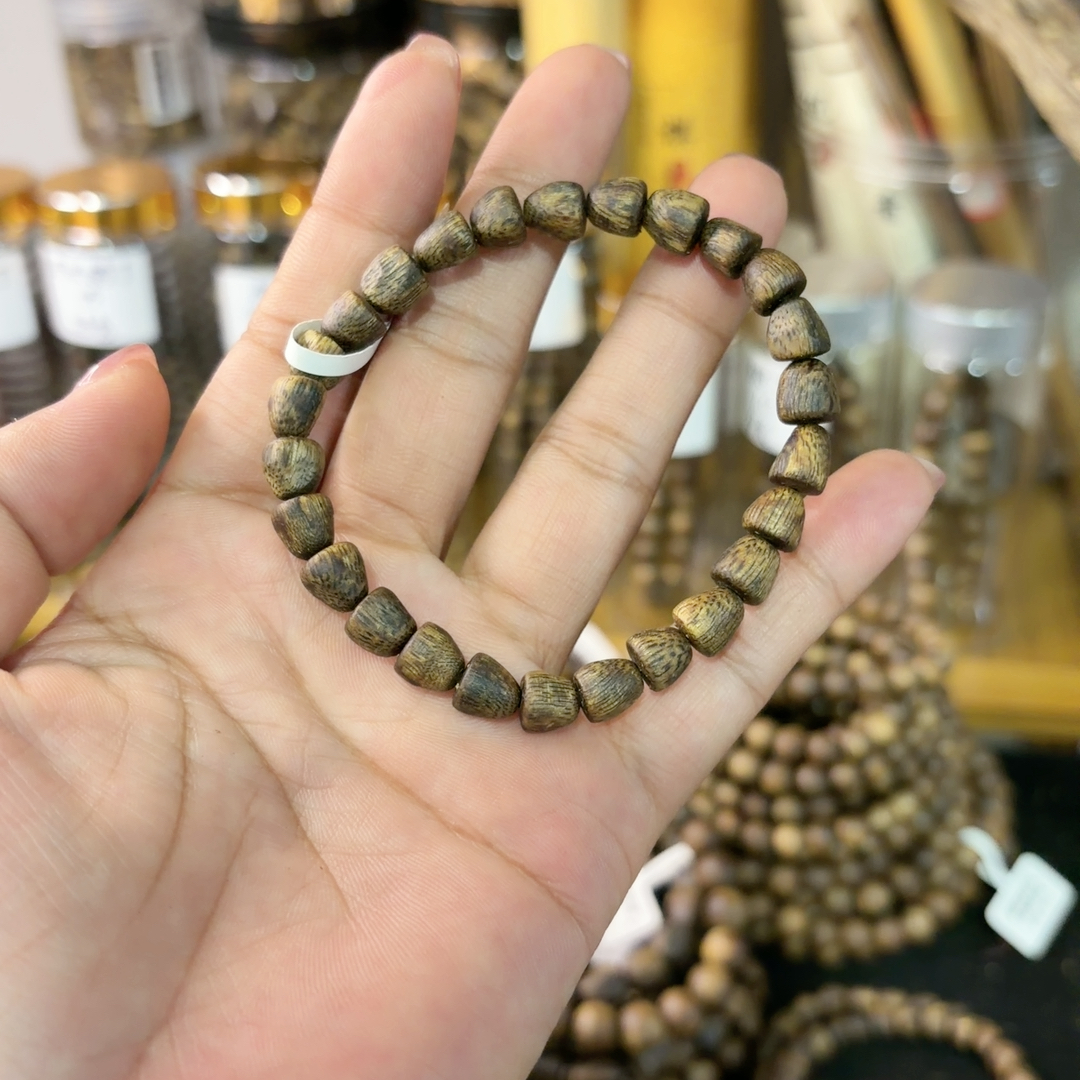 奇楠沉香手串树丁0.7规格5.2克