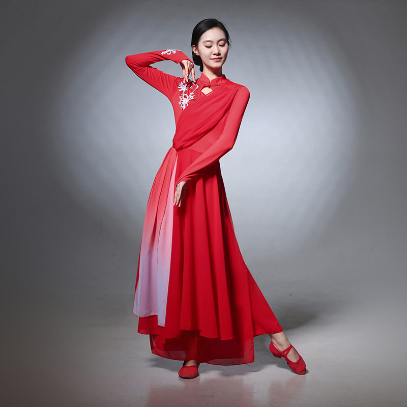 广场舞服装套装万疆古典舞旗袍扇子舞民族舞秧歌舞蹈服国庆演出服