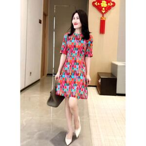 小个子名媛气质连衣裙女2025夏季新款高端修身显瘦气质轻奢中长裙