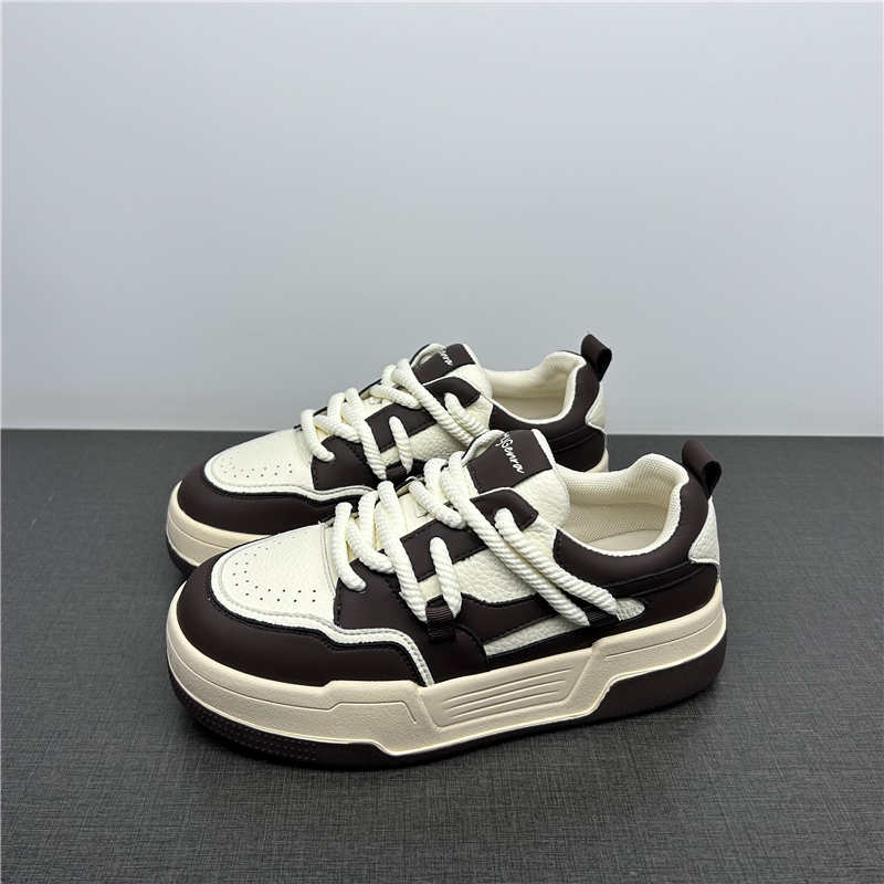 品牌撤柜断码处理女鞋2024新款复古平底百搭舒适低帮休闲拼色板鞋