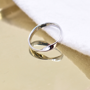 理科生礼物莫比乌斯环戒指 项链吊坠 情侣戒指