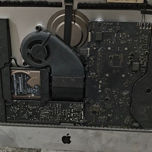 议价苹果iMac一体机主板，A1418款，带希捷2TB机械硬盘。