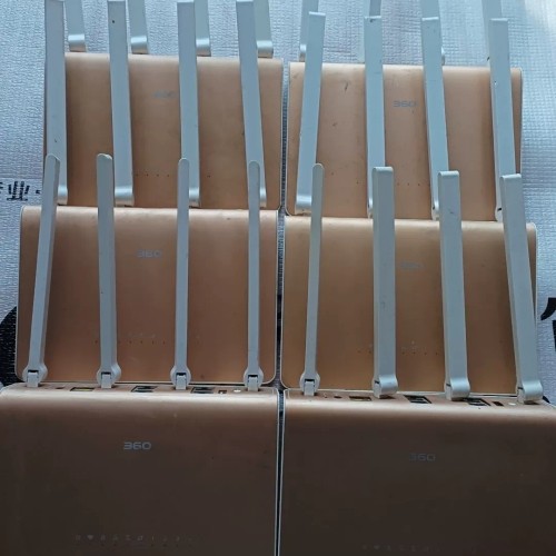 议价 360路由器2 P4，P4G全千兆双频无线路由器，完好正常使