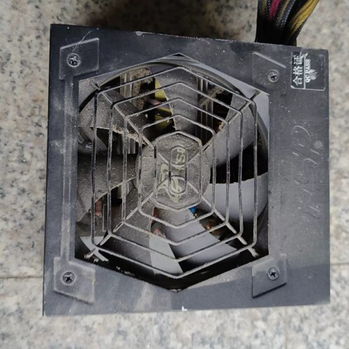 议价全汉蓝暴经典版450W电源，型号FSP450-60YLN，额