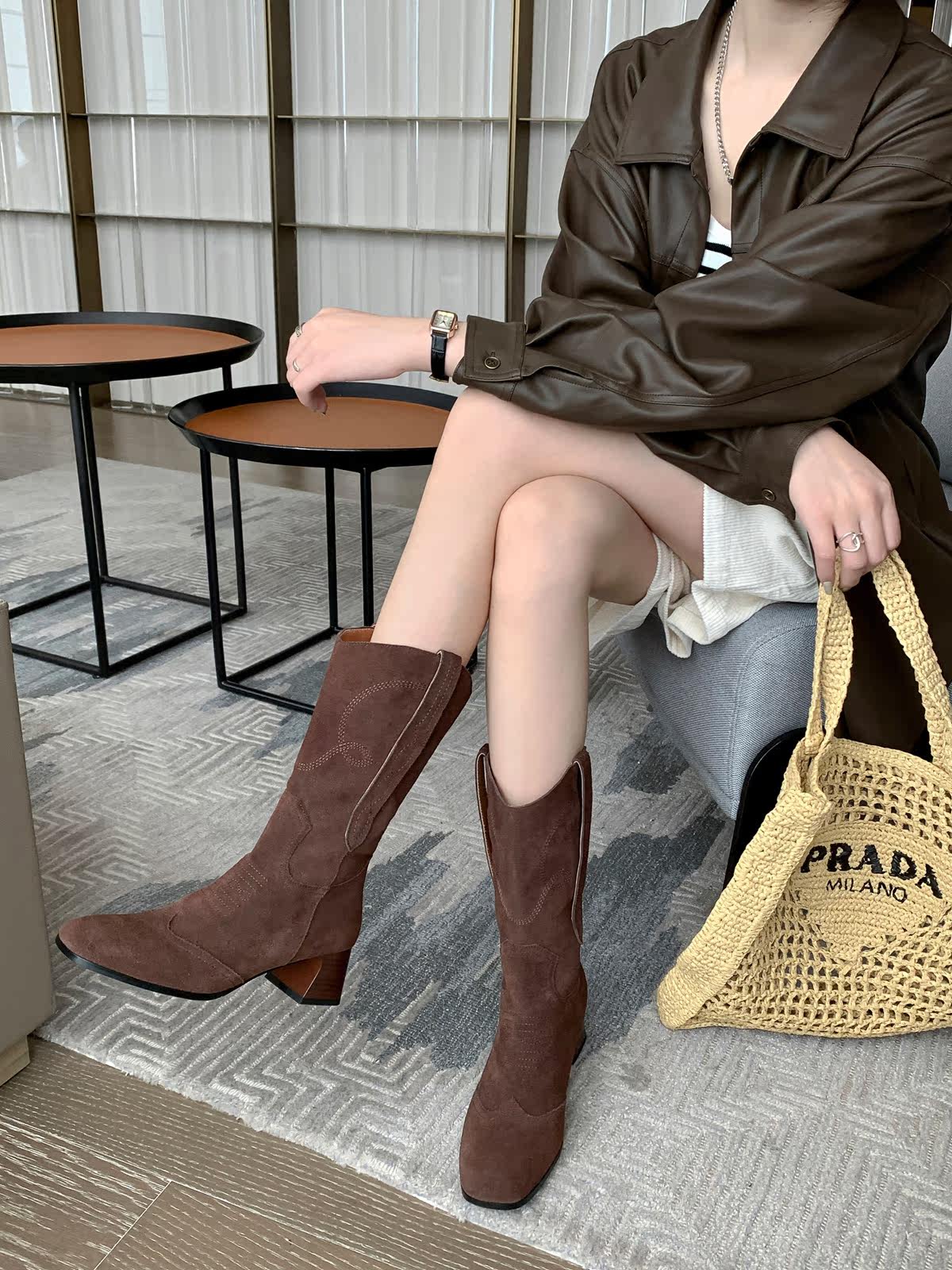 프레리 스타일 메일라드 레트로 브이넥 스웨이드 자수 웨스턴 카우보이 부츠 여성용 브라운 스퀘어 토 두꺼운 힐 미드카프 부츠