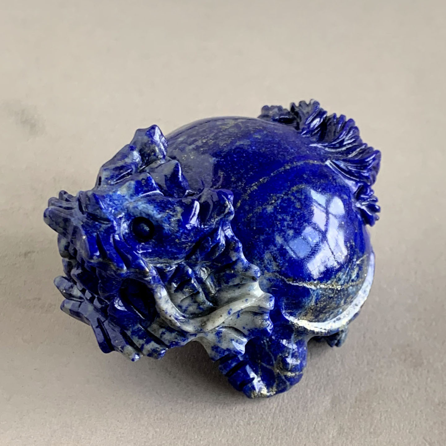 天然青金石雕刻龙龟摆件把玩