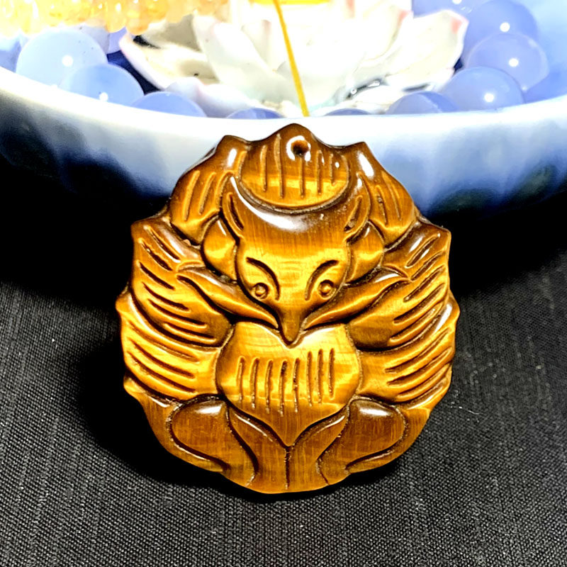 天然虎睛石雕刻狐狸吊坠项坠