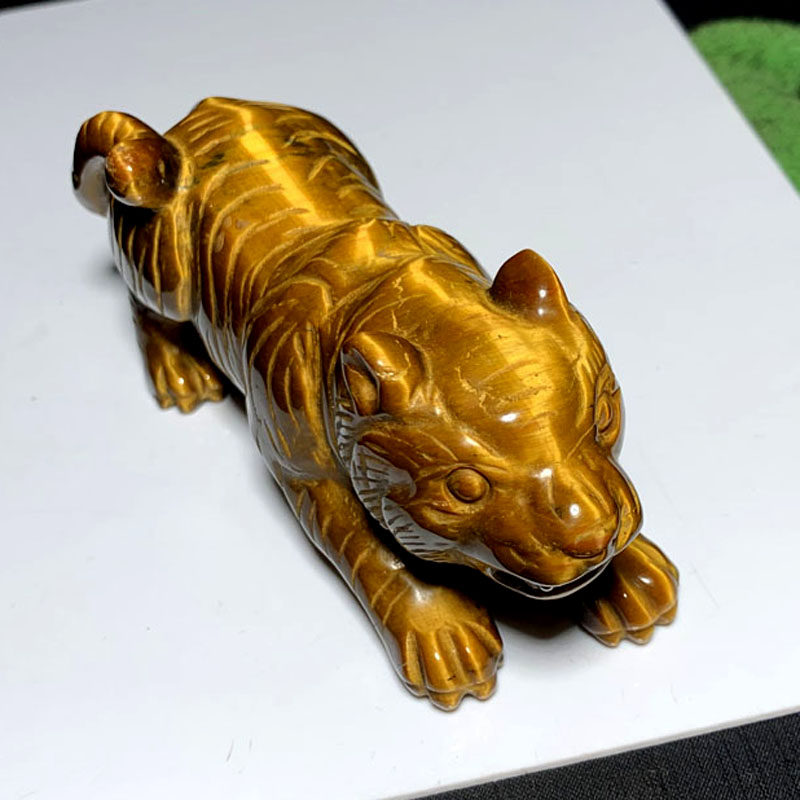 天然黄虎石雕刻老虎摆件