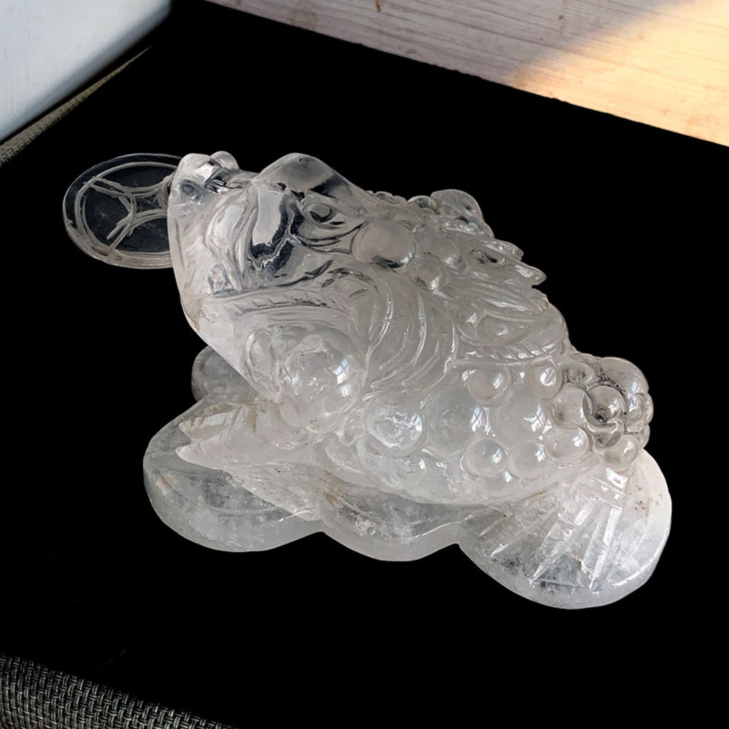 天然白水晶雕刻三角蟾摆件