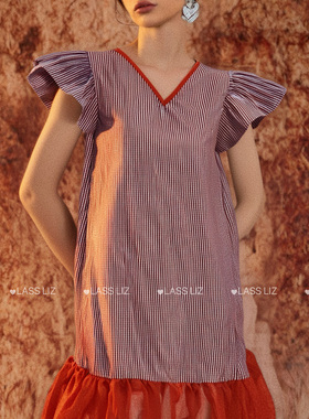 LASS LIZ原创设计2025新款法式优雅红色V领小飞袖格子花边连衣裙