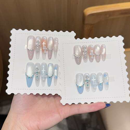 冰透蓝粉撞色法式AB款克罗心美甲