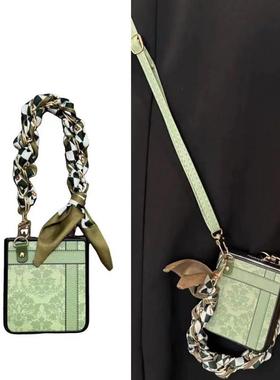 复古潮牌绿色印花丝巾手提适用手机壳华为Pocket2保护壳oppofindn3/2flip折叠屏vivoXflip斜挎三星Zflip6/5女