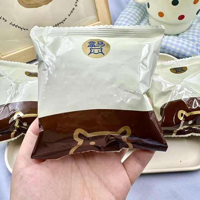 盒马黑巧燕麦脆墩墩海盐芝士味