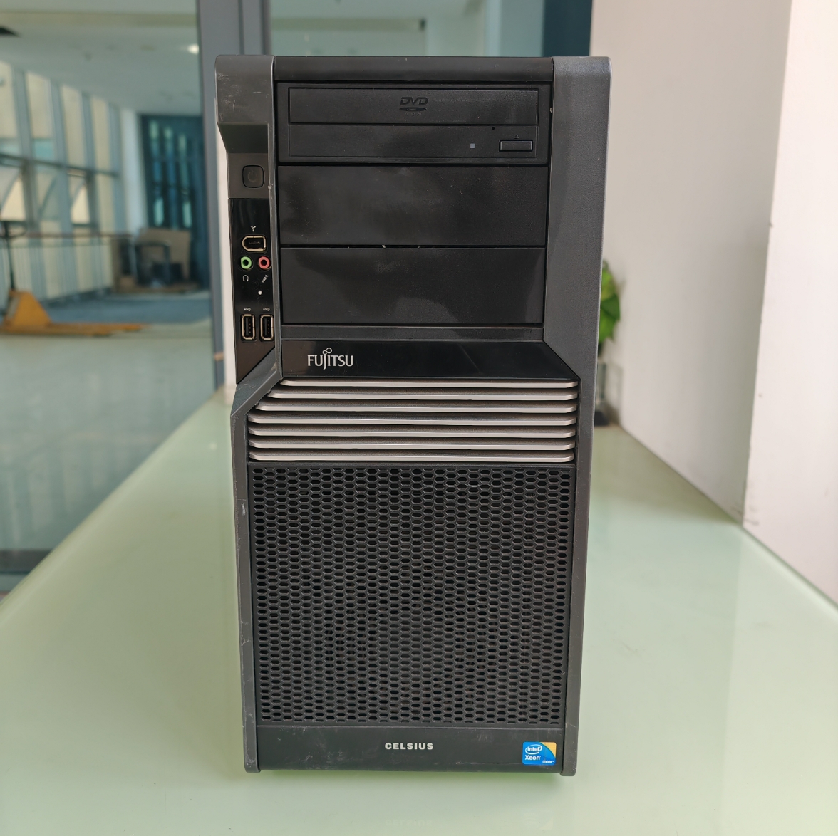 富士通西门子M470-2Power工作站