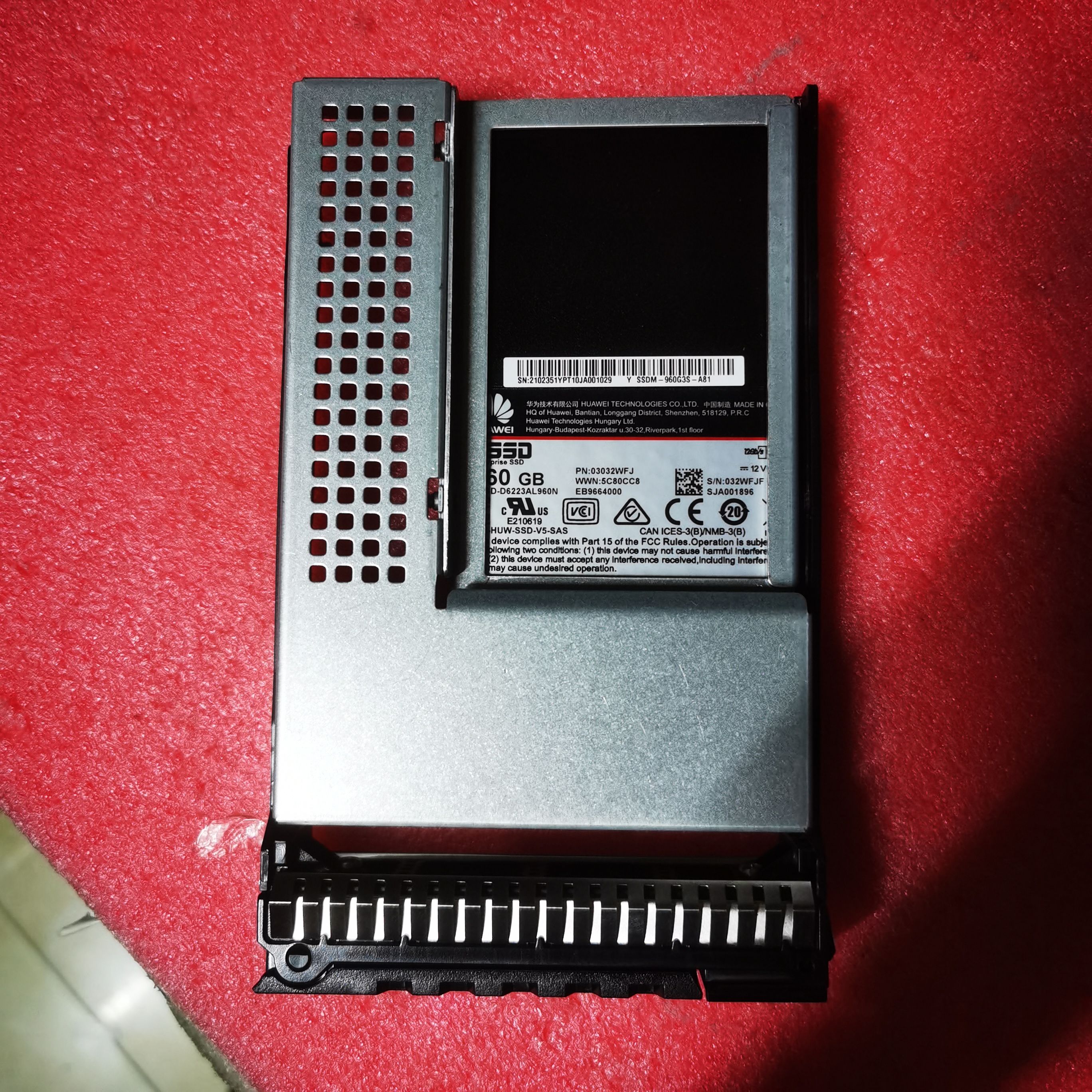 华为1288 2288V3 V5服务器960G SAS SSD固态硬盘02351YPT 1年包换