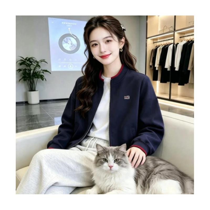 维乾精选女装时尚棒球服