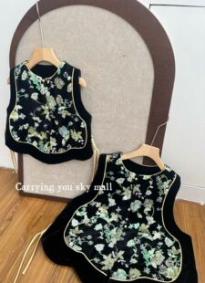 天空之城女童马甲25秋冬新款儿童女孩新中式国风拜年服丝绒马甲