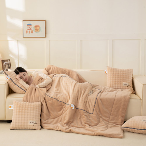 抱枕被子两用A类高档牛奶绒冬天加厚枕头被车载便携午睡毯二合一