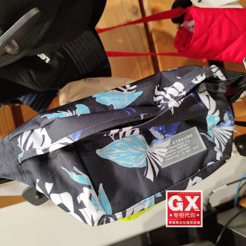 李维斯Levis38005-0192男款印花运动腰包时尚洋气单肩斜挎包