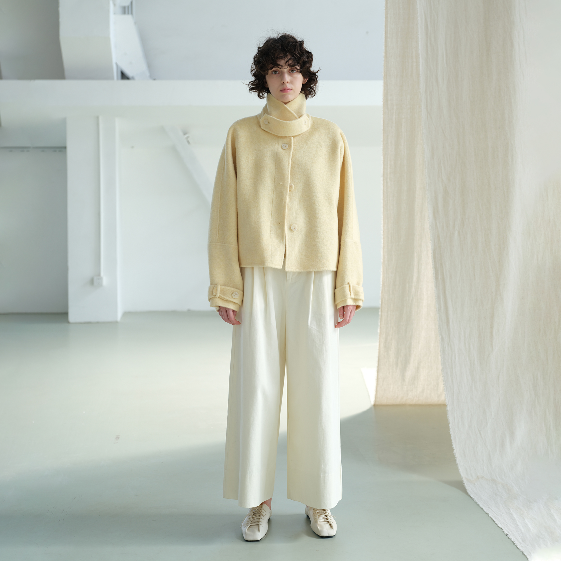 NOEND 24AW短款双面呢羊毛蝙蝠袖立领茧型大衣外套